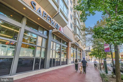 $375,000 | 460 New York Avenue Northwest, Unit 401, Washington, DC 20001