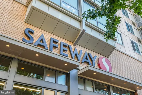 $375,000 | 460 New York Avenue Northwest, Unit 401, Washington, DC 20001