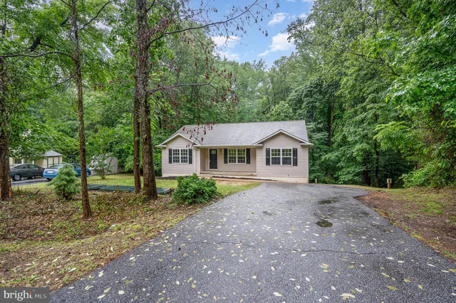 $299,900 | 114 Dragoon Drive, Montross, VA 22520