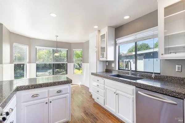 $779,000 | 2387 Lujo Court, Santa Rosa, CA 95403