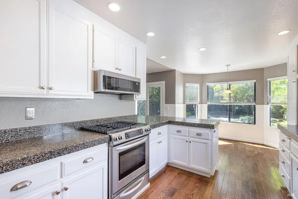 $779,000 | 2387 Lujo Court, Santa Rosa, CA 95403