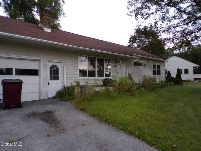 $375,000 | 4 Sequoia Drive, Ballston Lake, NY 12019