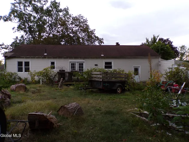 $375,000 | 4 Sequoia Drive, Ballston Lake, NY 12019