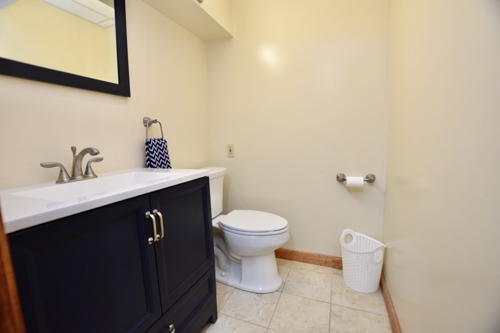 93 Howland Road Lakeville, MA 02347 - Photo 21 of 41