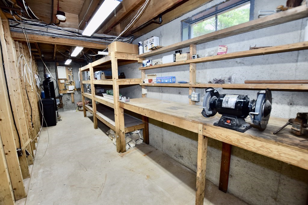 93 Howland Road Lakeville, MA 02347 - Photo 38 of 41