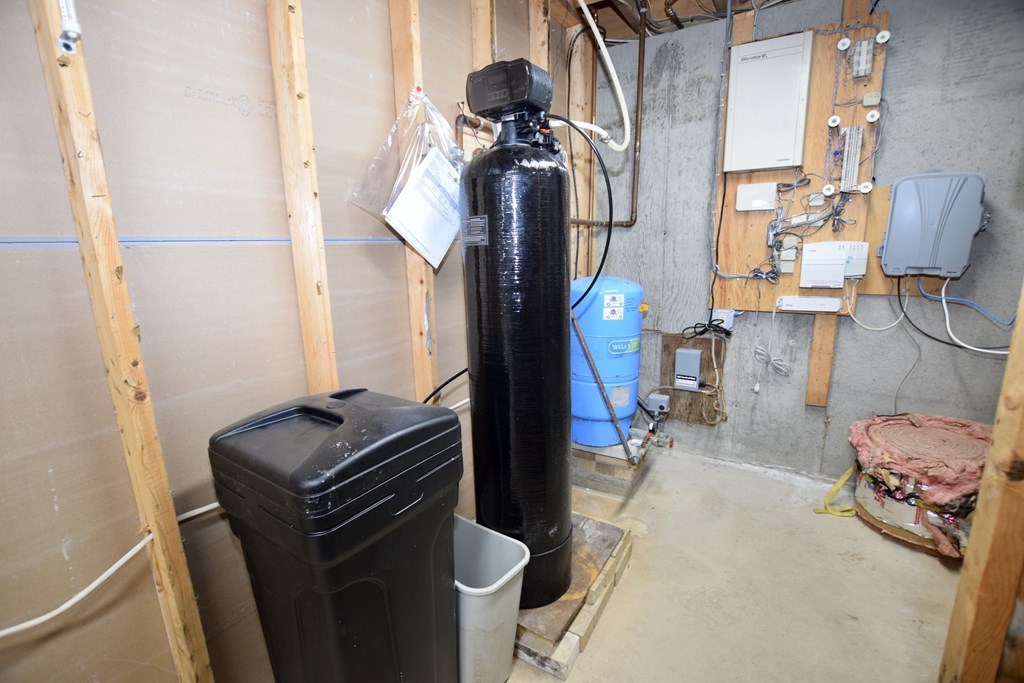 93 Howland Road Lakeville, MA 02347 - Photo 39 of 41