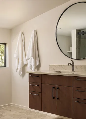 $2,750,000 | 915 Columbus Street, Austin, TX 78704