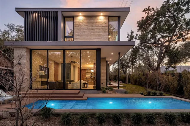 $2,750,000 | 915 Columbus Street, Austin, TX 78704