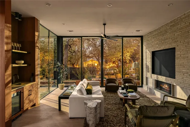 $2,750,000 | 915 Columbus Street, Austin, TX 78704