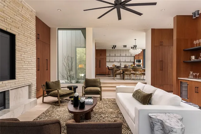 $2,750,000 | 915 Columbus Street, Austin, TX 78704