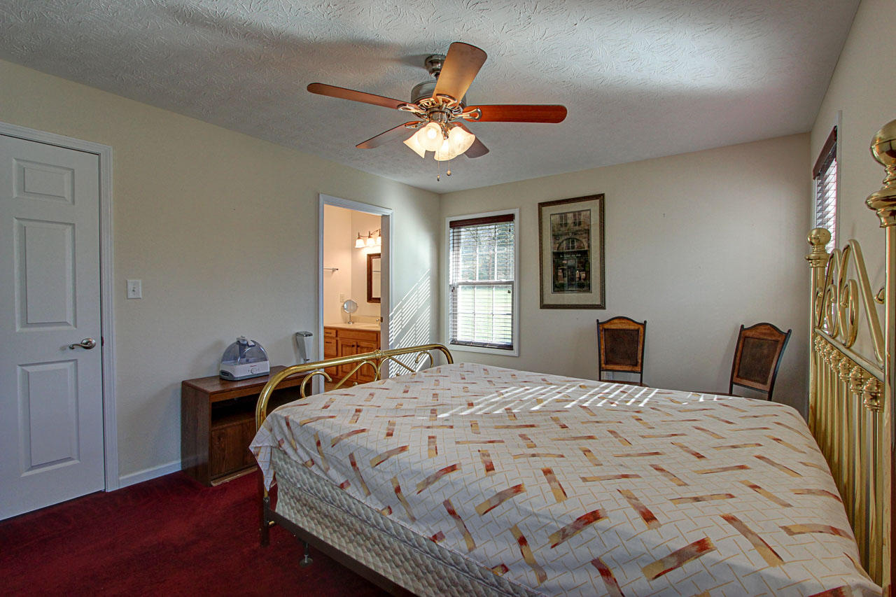 1025 Sweetwater Road Newport, TN 37821 - Photo 13 of 30 13
