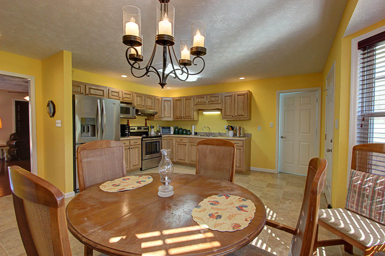 1025 Sweetwater Road Newport, TN 37821 - Photo 9 of 30 09