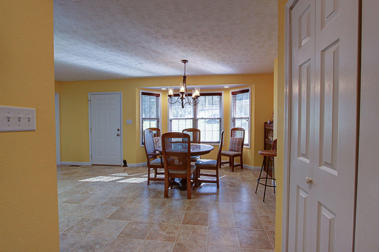 1025 Sweetwater Road Newport, TN 37821 - Photo 10 of 30 10