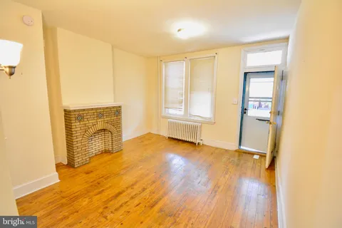 $2,000 | 3690 Eveline Street, Philadelphia, PA 19129