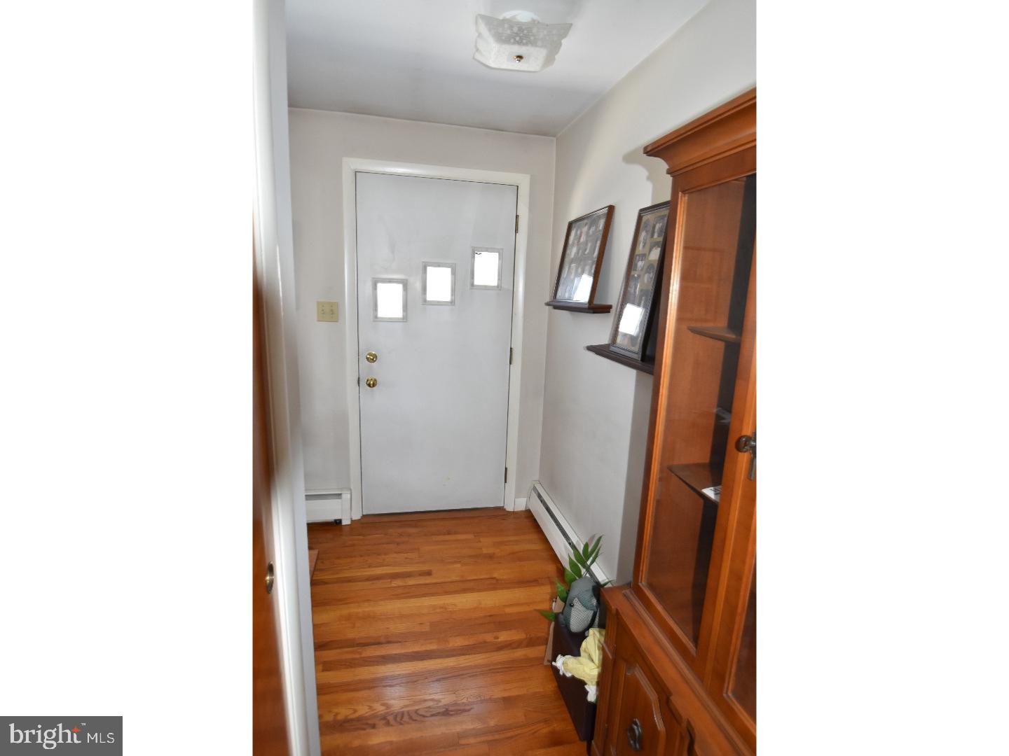 773 Cowpath Road Telford, PA 18969 - Photo 8 of 25 Hallway