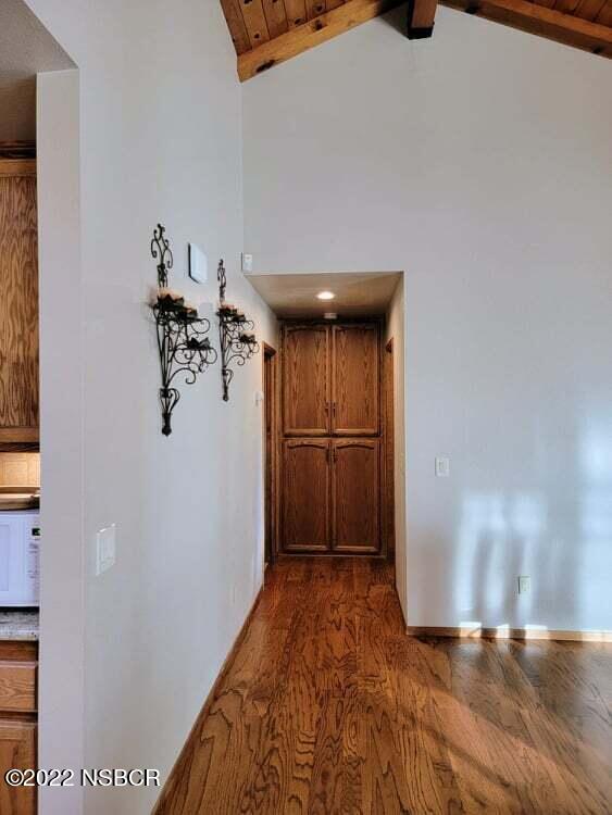 4387 Greenbrier Road Lompoc, CA 93436 - Photo 19 of 39 Hallway to Primary Room