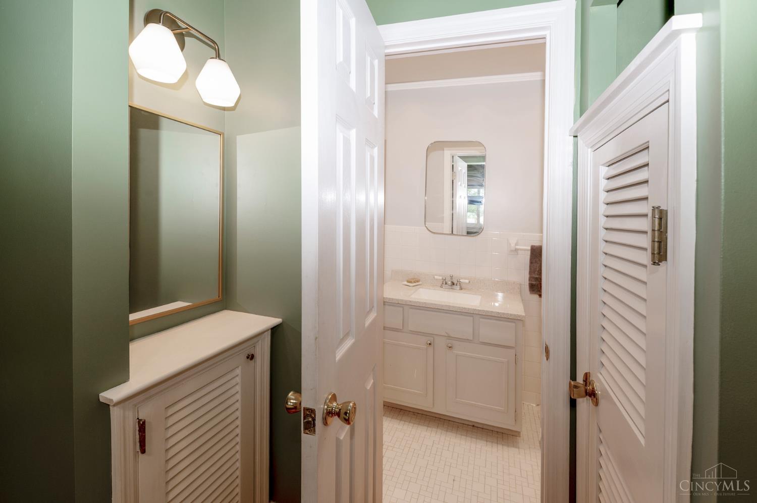 1388 Wade Road Milford, OH 45150 - Photo 24 of 43 Gallery Image 24