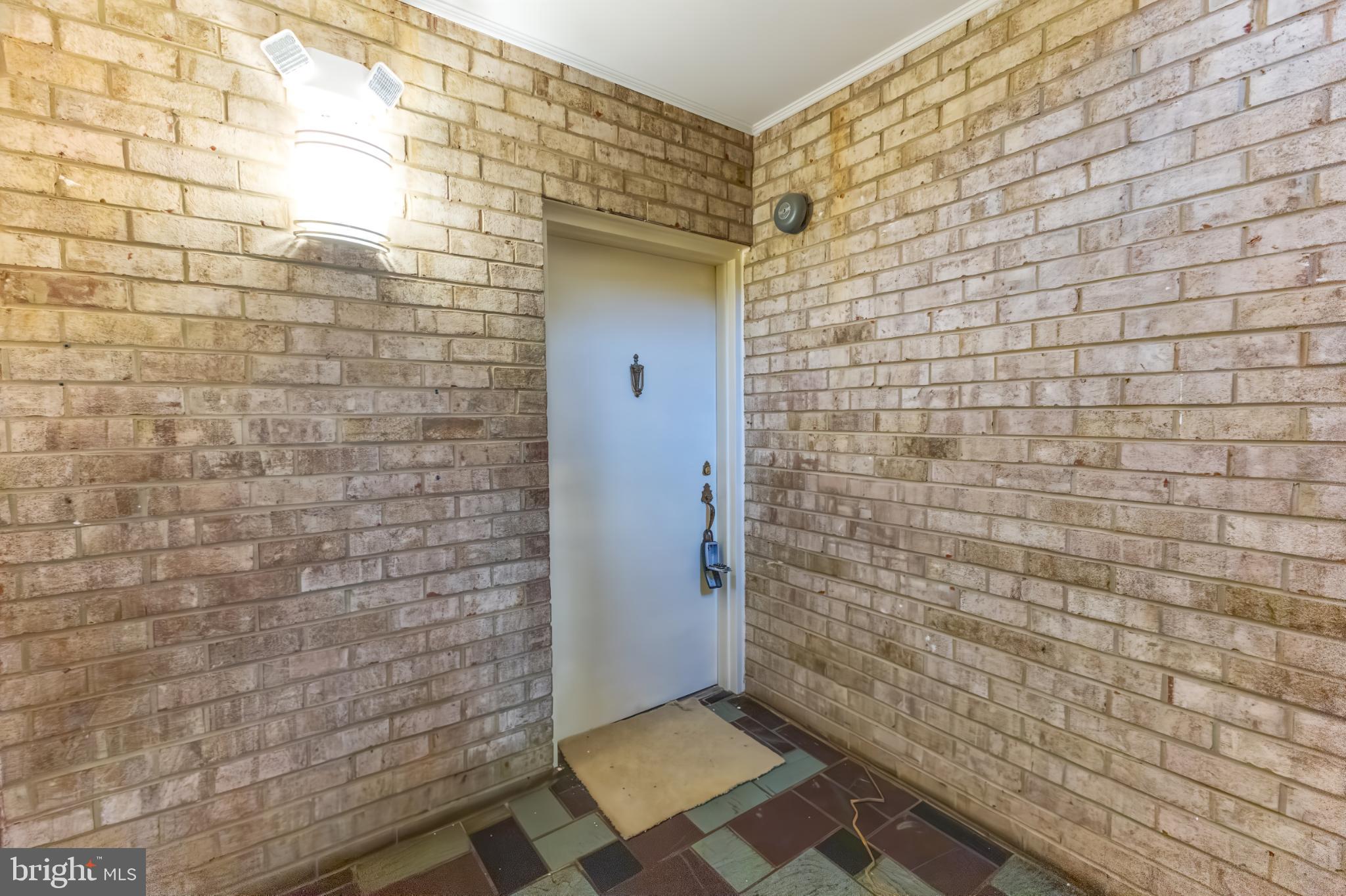 776 Quince Orchard Boulevard, Unit 102 Gaithersburg, MD 20878 - Photo 3 of 14 a bathroom with a shower