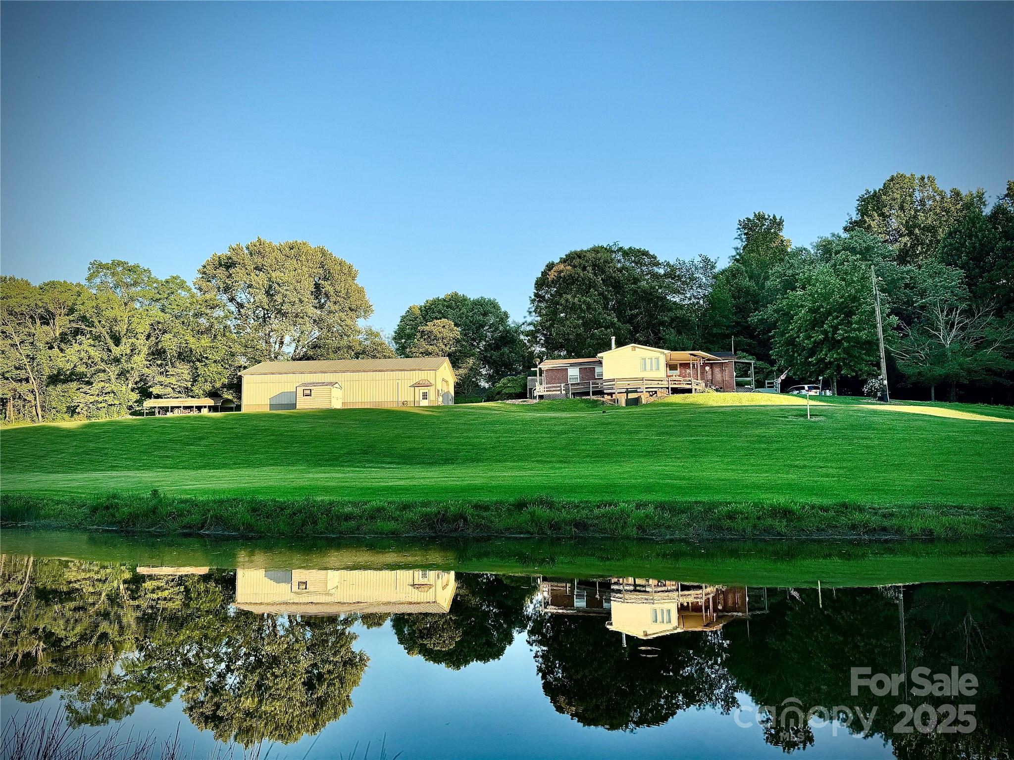 520 Loop Road Hendersonville, NC 28792 - Photo 11 of 39