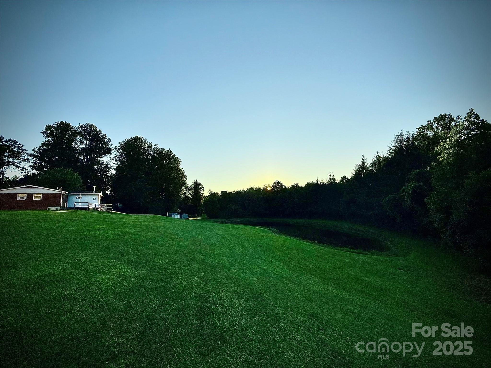 520 Loop Road Hendersonville, NC 28792 - Photo 20 of 39