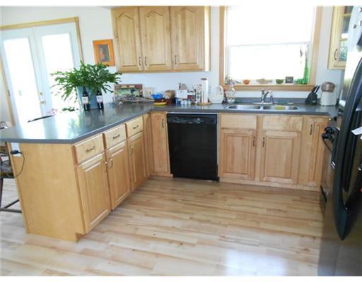 36 Dana Jordan Road Ellsworth, ME 04605 - Photo 8 of 12 Kitchen.