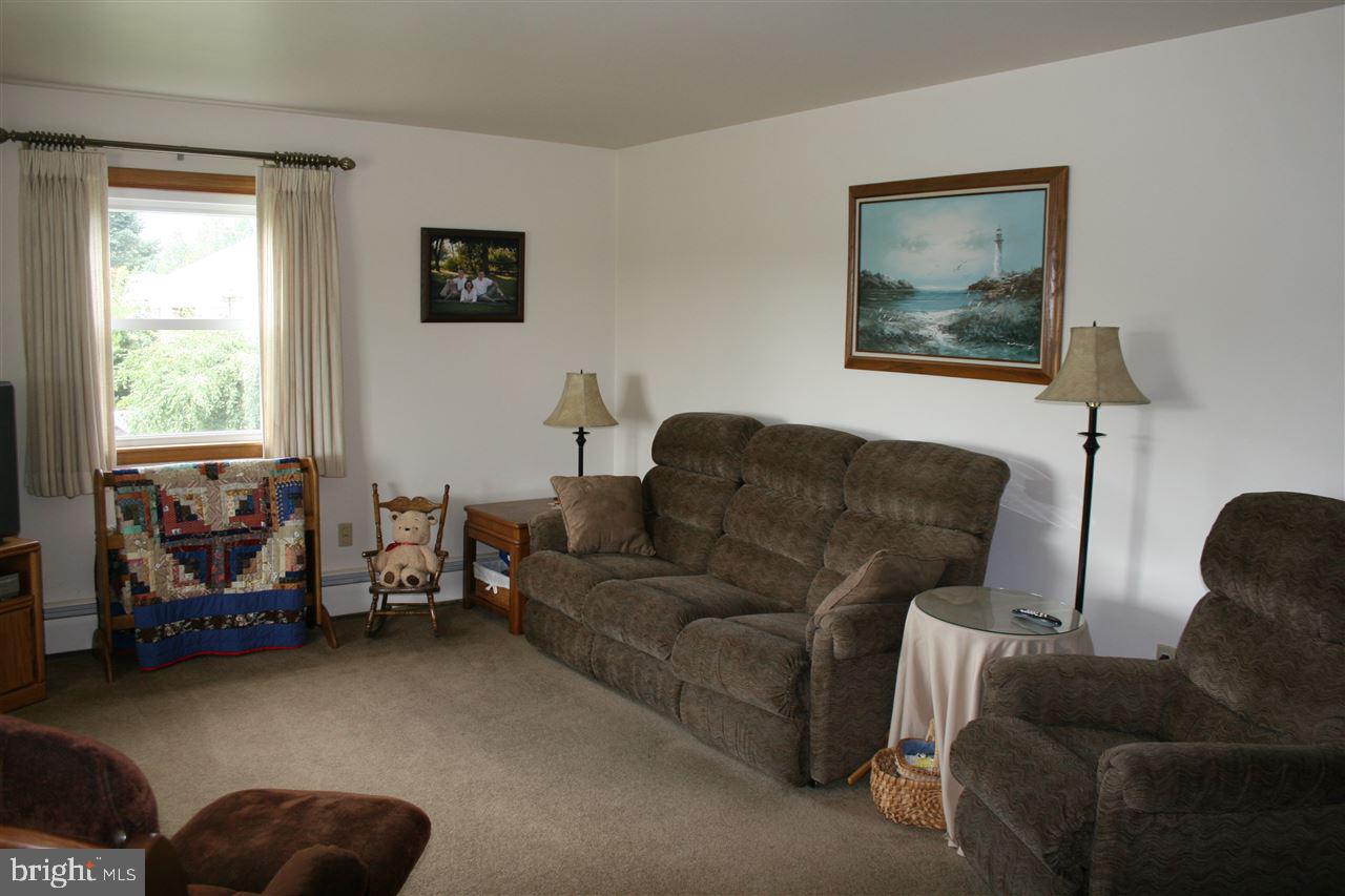 1481 Jacobs Mill Road Hanover, PA 17331 - Photo 4 of 24