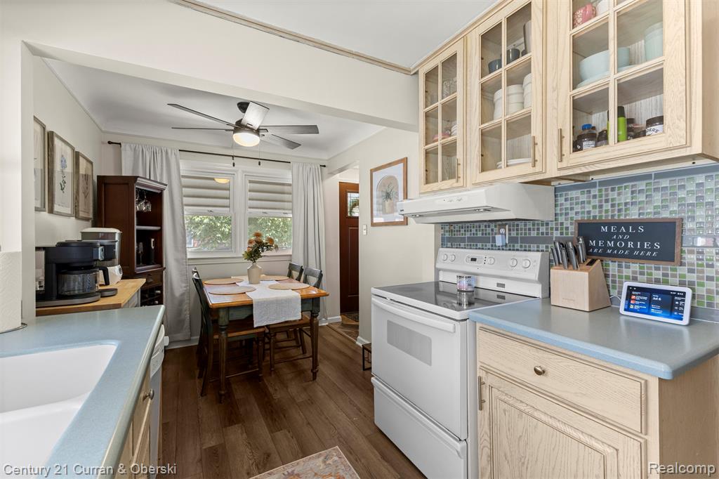 8960 Niver Avenue Allen Park, MI 48101 - Photo 15 of 41 Gallery Image 15