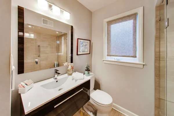 $529,900 | 511 South Hi Lusi Avenue, Mount Prospect, IL 60056