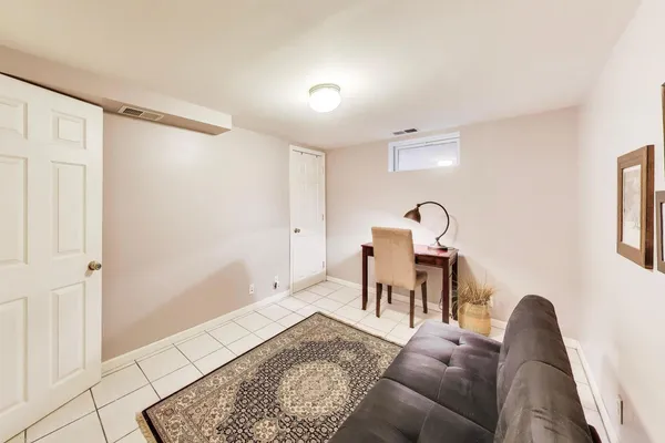 $529,900 | 511 South Hi Lusi Avenue, Mount Prospect, IL 60056