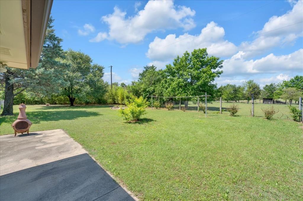 1900 South Duncanville Road Red Oak, TX 75154 - Photo 37 of 39 View of the back yard from the back patio.