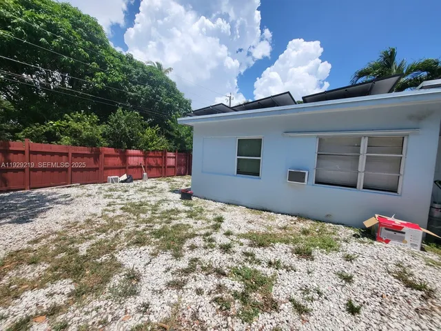 $500,000 | 5019 Northeast 19th Terrace, Pompano Beach, FL 33064