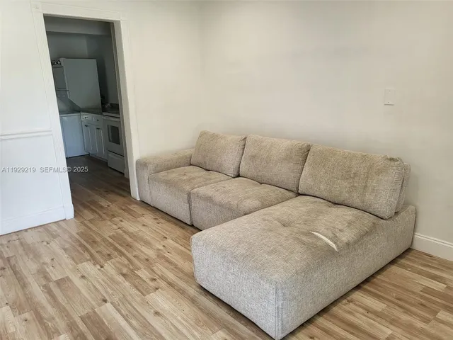 $500,000 | 5019 Northeast 19th Terrace, Pompano Beach, FL 33064