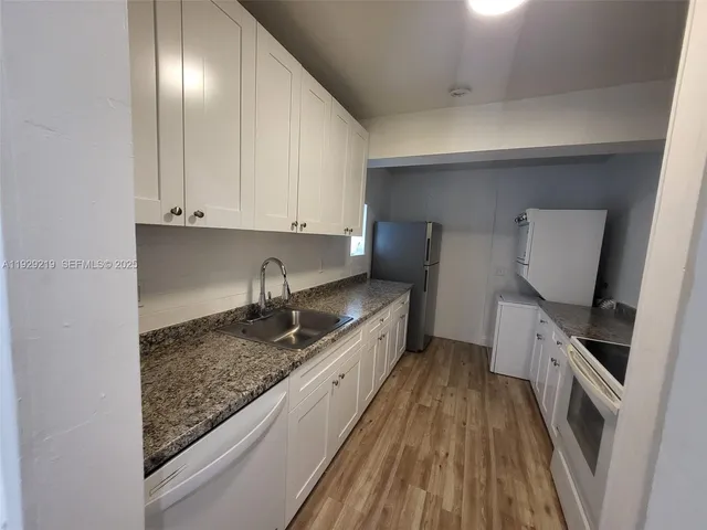 $500,000 | 5019 Northeast 19th Terrace, Pompano Beach, FL 33064