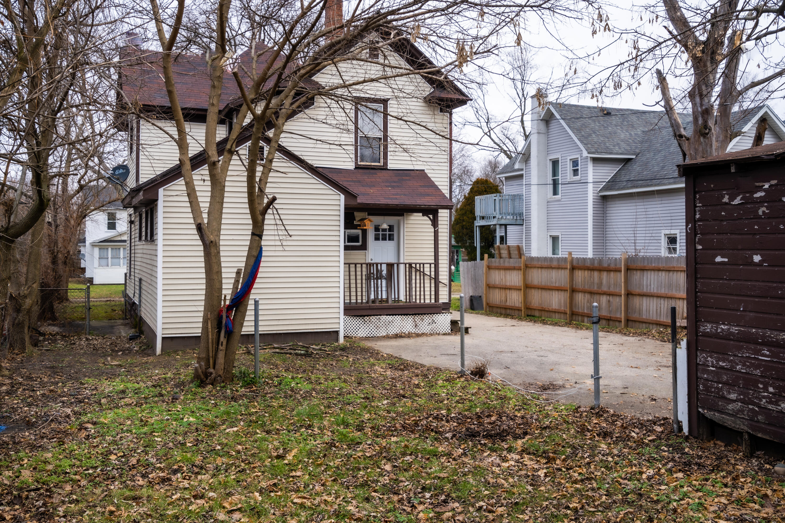 608 Reed Street Kalamazoo, MI 49001 - Photo 3 of 24 Kalamazoo bi-level (23 of 23)