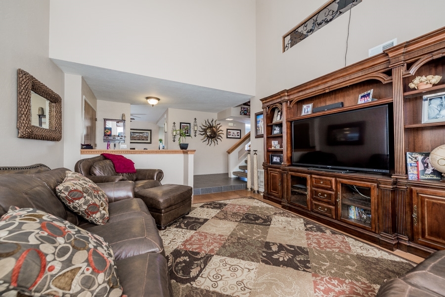 749 Roca Road Chula Vista, CA 91910 - Photo 4 of 25
