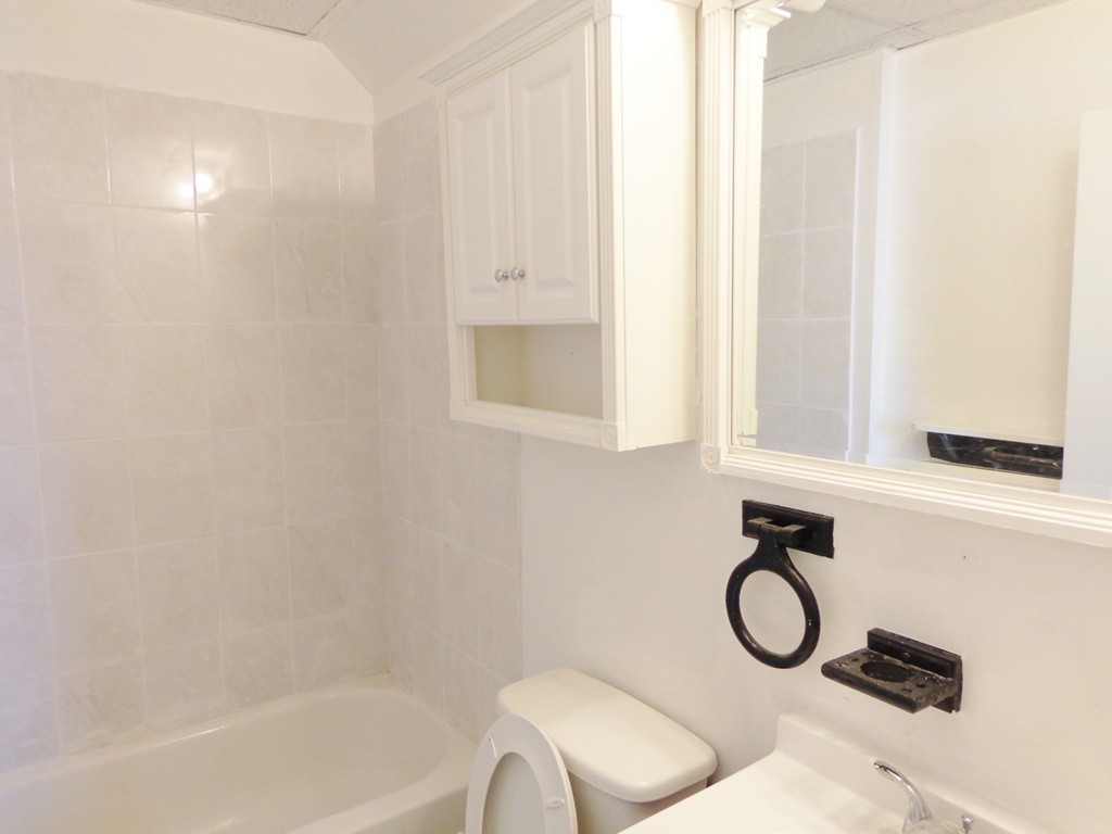 28 Rockingham Street Lynn, MA 01902 - Photo 7 of 7 Gallery Image 7