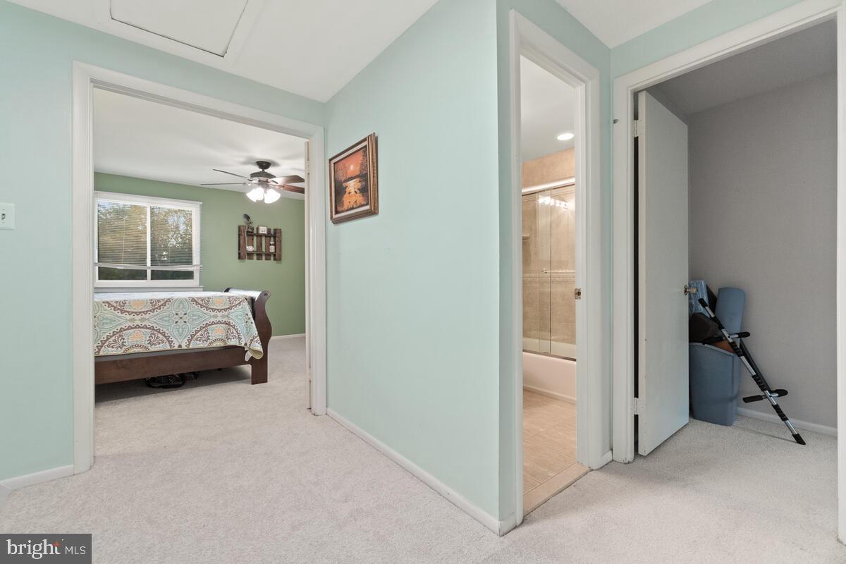 8953 Centerway Road Gaithersburg, MD 20879 - Photo 18 of 37 2nd level