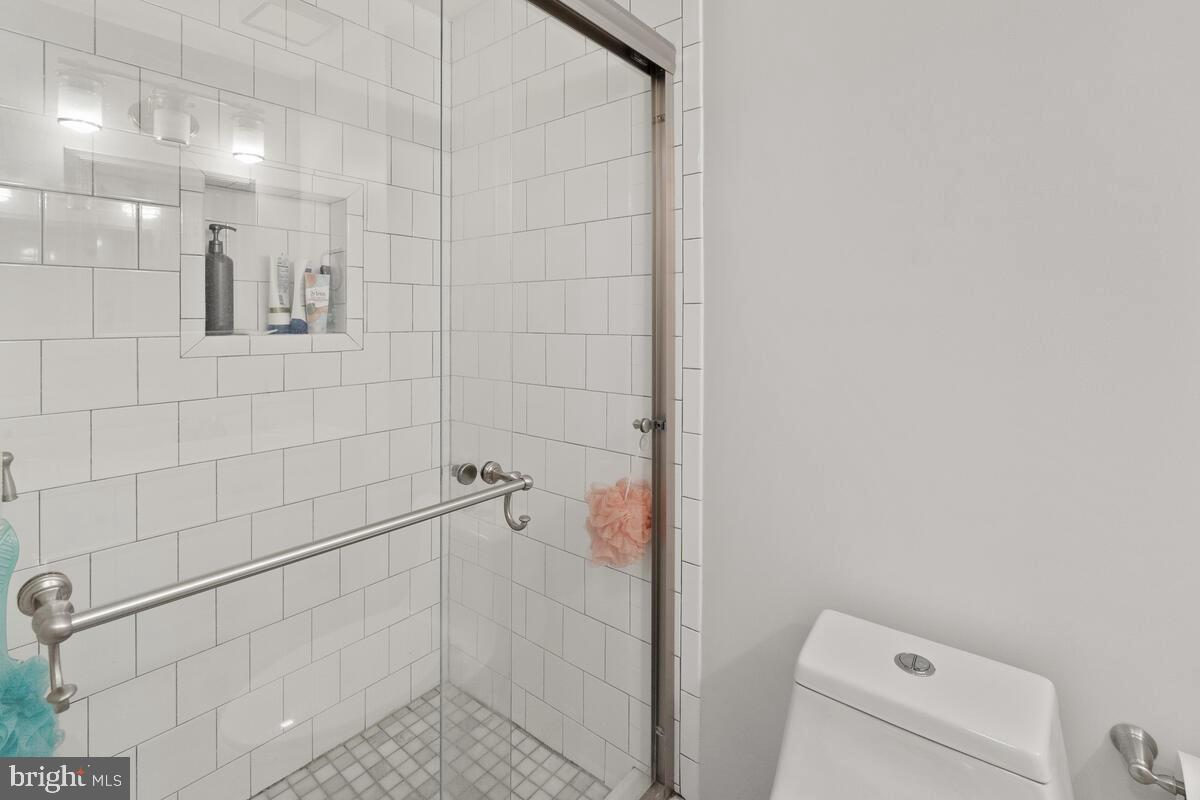 8953 Centerway Road Gaithersburg, MD 20879 - Photo 28 of 37 Lower level full bath