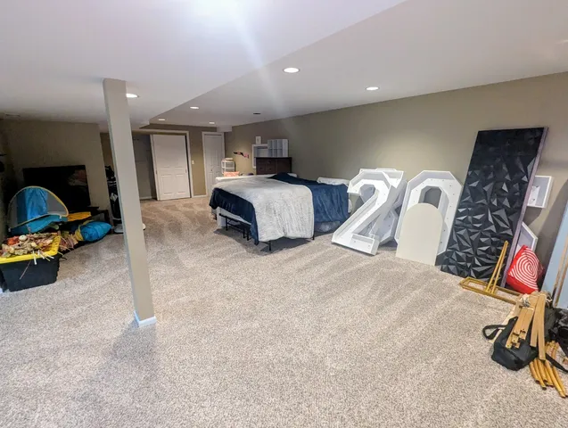 $2,650 | 1080 Noelle Bend, Lake In The Hills, IL 60156