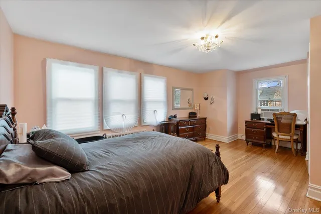 $2,999,999 | 136 Linden Street, Woodmere, NY 11598