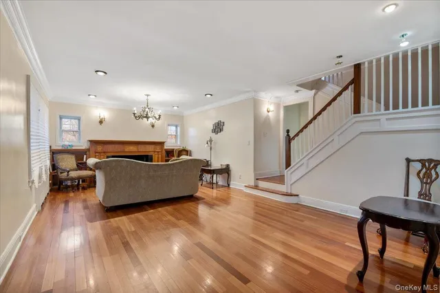 $2,999,999 | 136 Linden Street, Woodmere, NY 11598