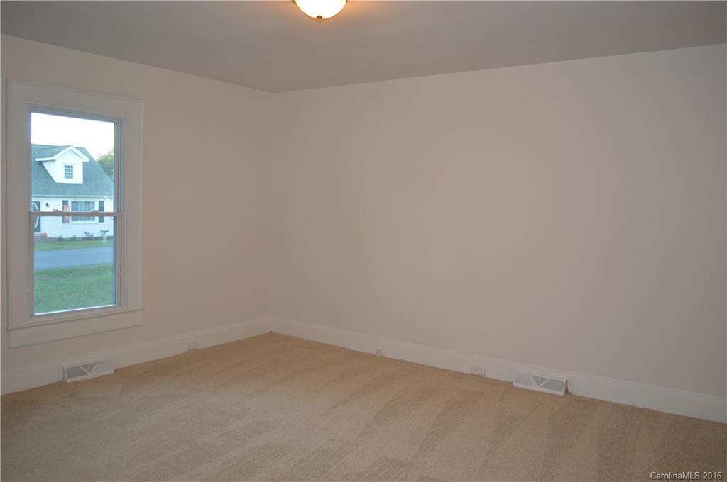 1502 Moose Road Kannapolis, NC 28083 - Photo 7 of 16 Gallery Image 7