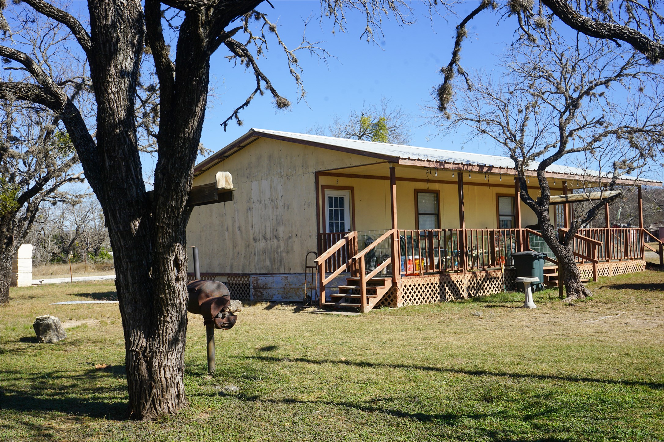 831 Magers Road Concan, TX 78838 - Photo 13 of 39