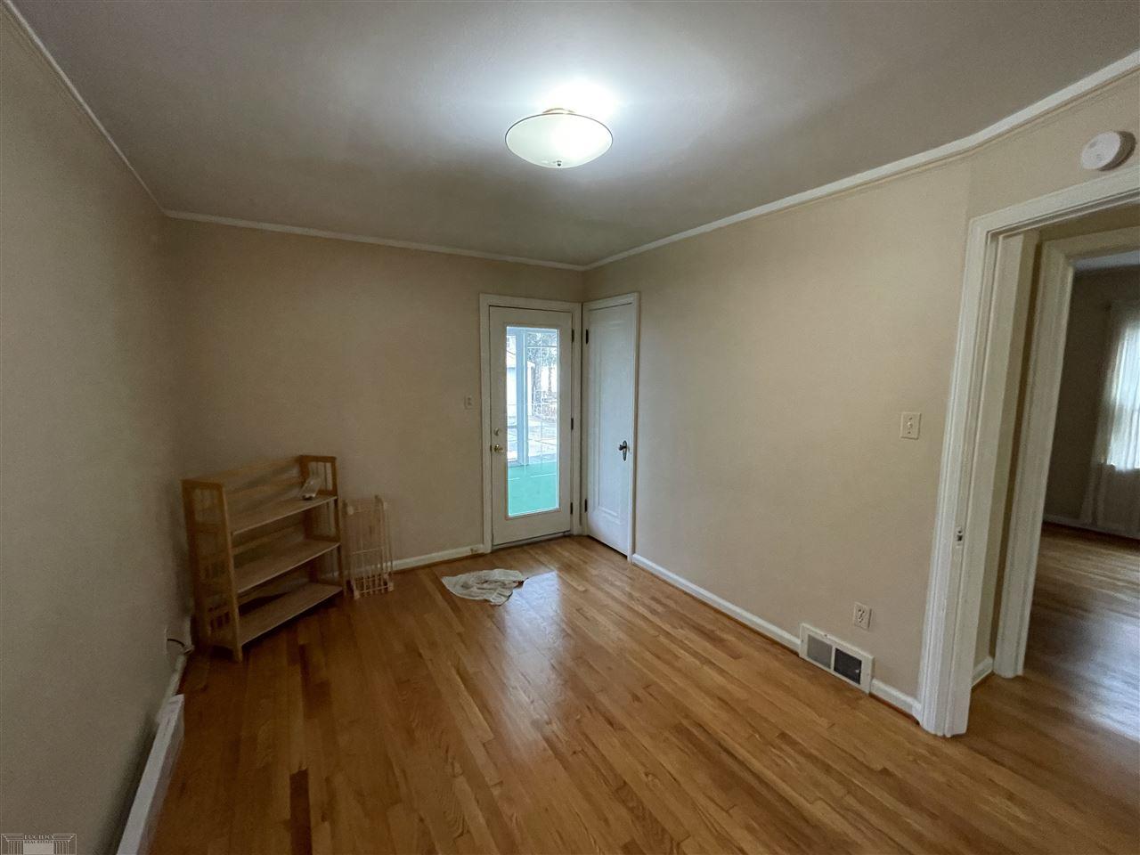 1386 Hampton Road Grosse Pointe Woods, MI 48236 - Photo 12 of 14