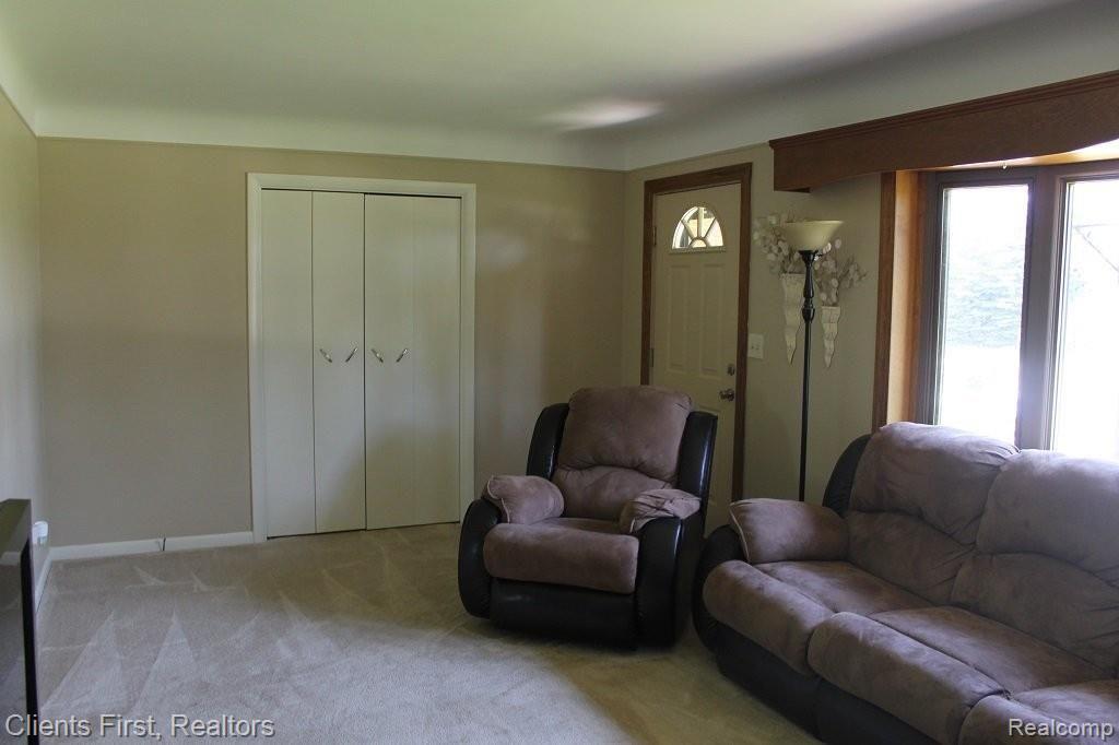 5261 North Fowlerville Road Fowlerville, MI 48836 - Photo 6 of 9 Living Room #2.JPG