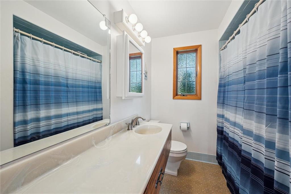 863 Hamil Road Verona, PA 15147 - Photo 12 of 26 main floor full bathroom