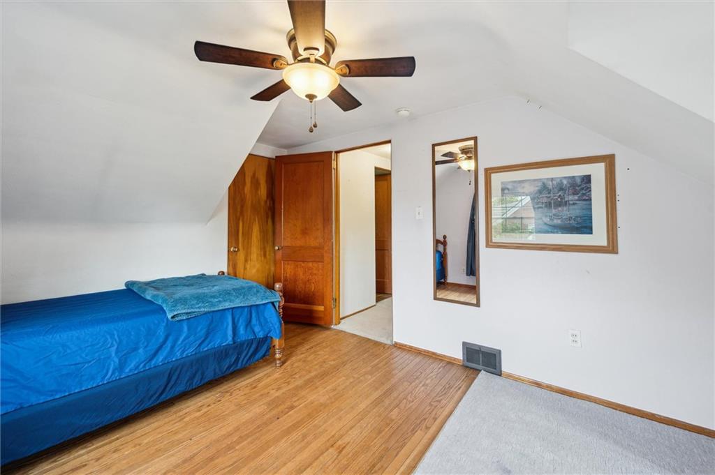 863 Hamil Road Verona, PA 15147 - Photo 17 of 26 Gallery Image 17
