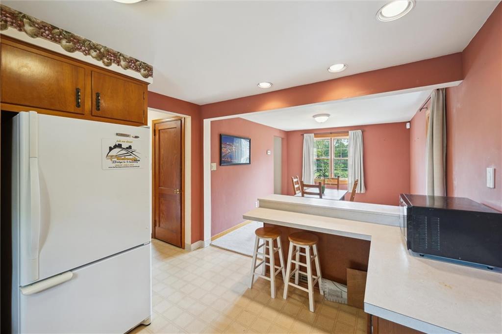 863 Hamil Road Verona, PA 15147 - Photo 7 of 26 Gallery Image 7