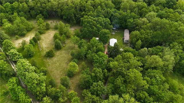 $299,000 | 17922 County Road 361, St. Joseph, MO 64505