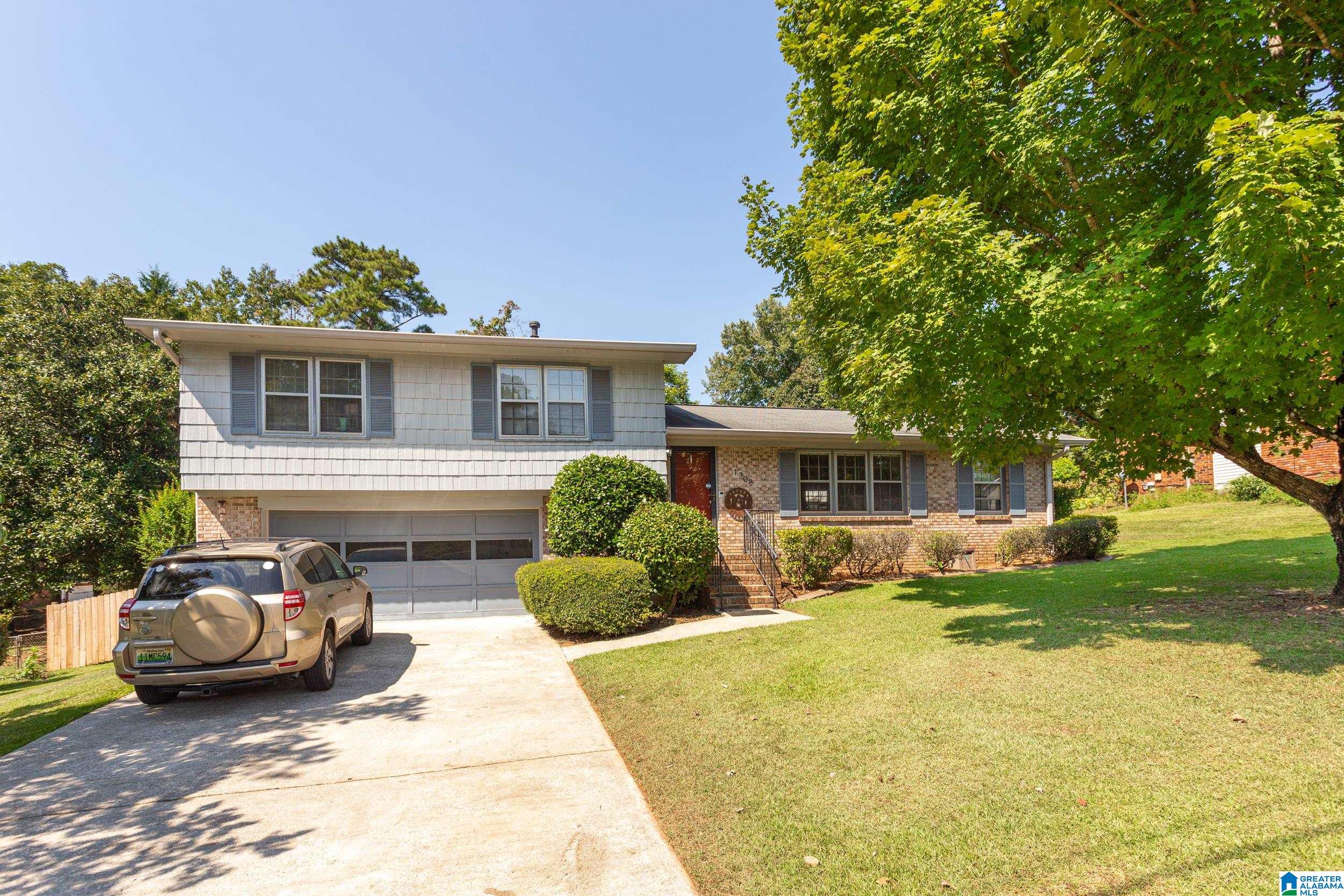 1308 Conger Road Anniston, AL 36207 - Photo 2 of 37